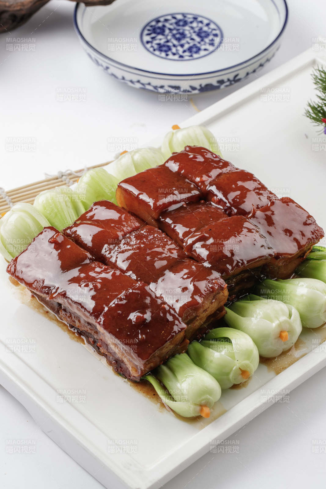 传统东坡肉红烧肉图片