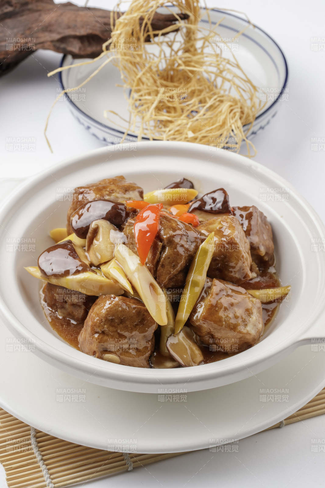 筍尖豆腐泡燒肉