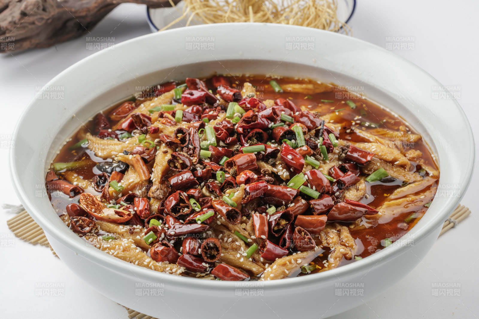 水煮腐竹猪肚丝-摄影图