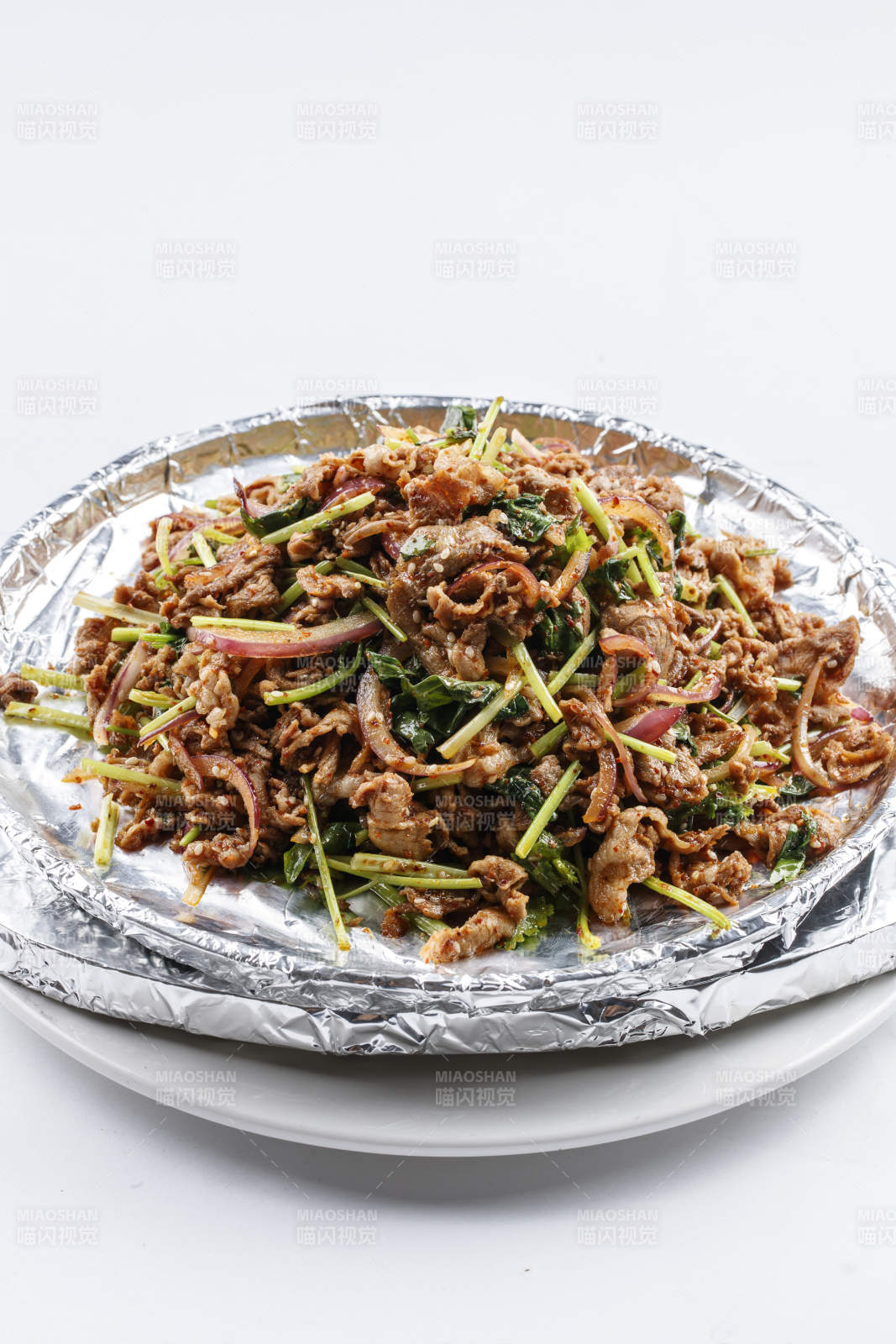 洋蔥香菜鐵板炒牛柳