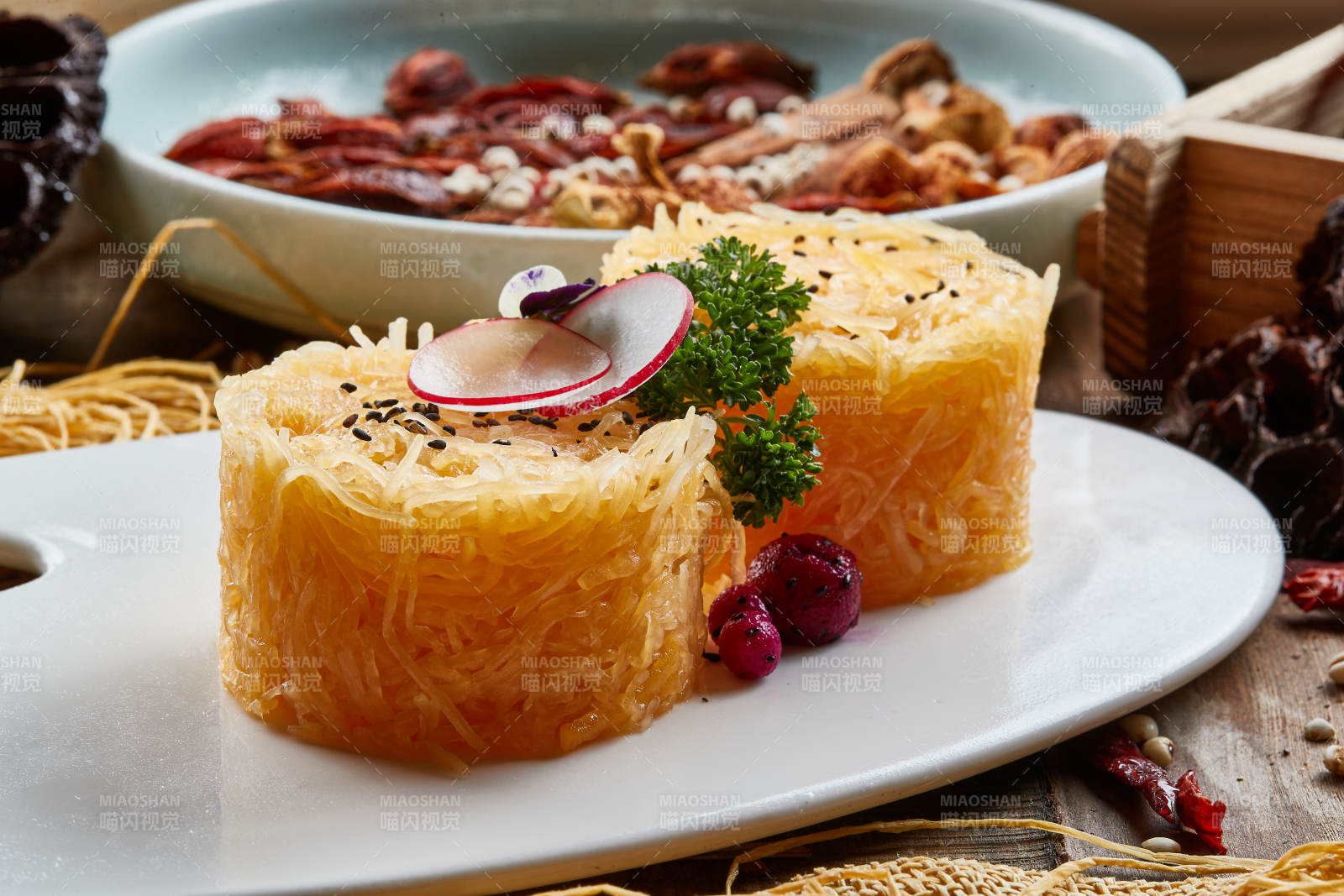 油炸美味瓜丝-摄影图