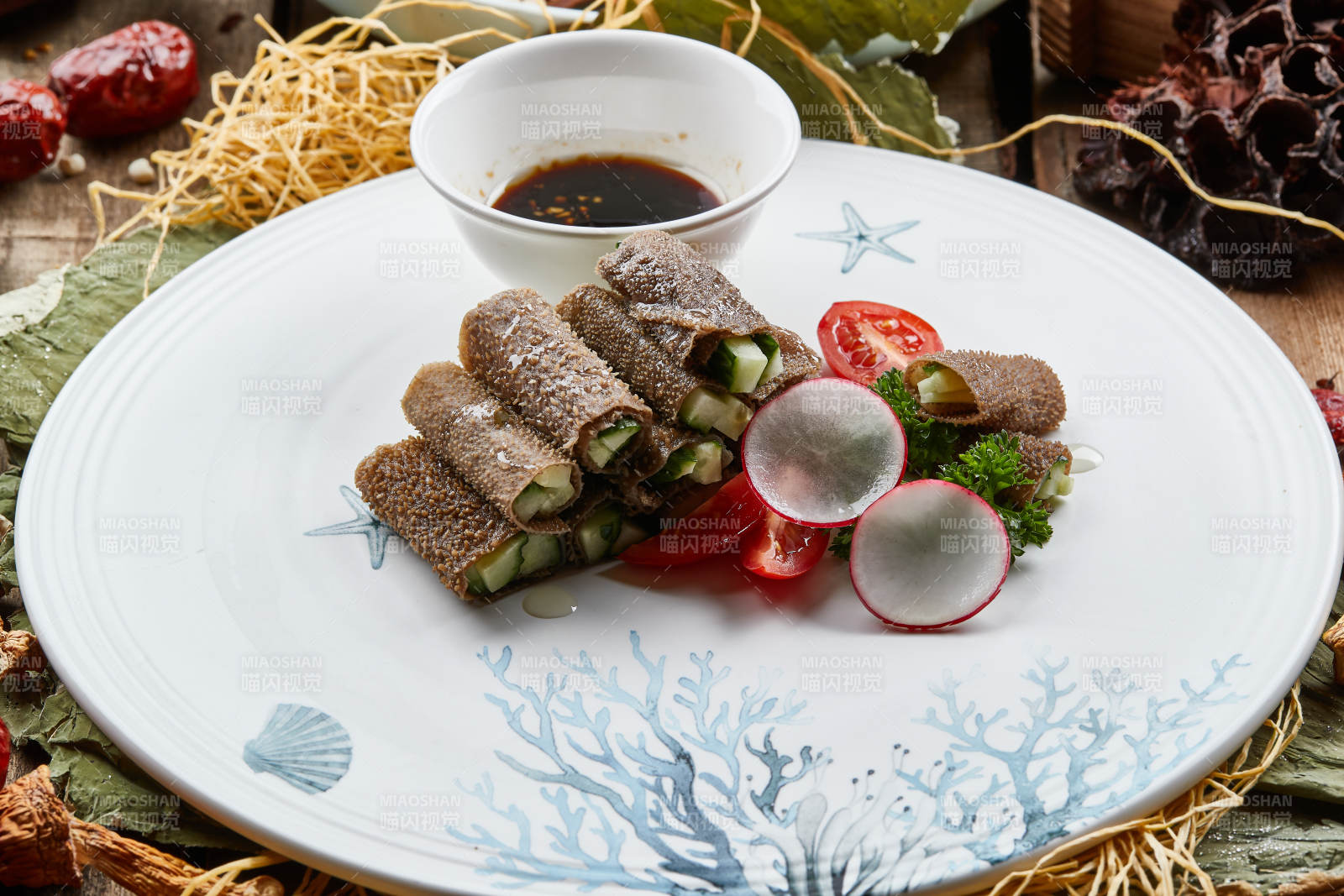 毛肚黄瓜卷-摄影图