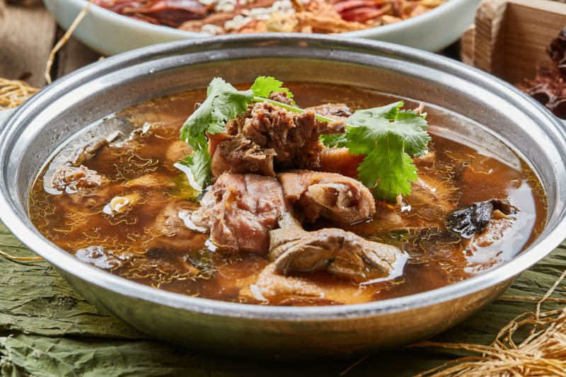 干蘑炖大排排骨