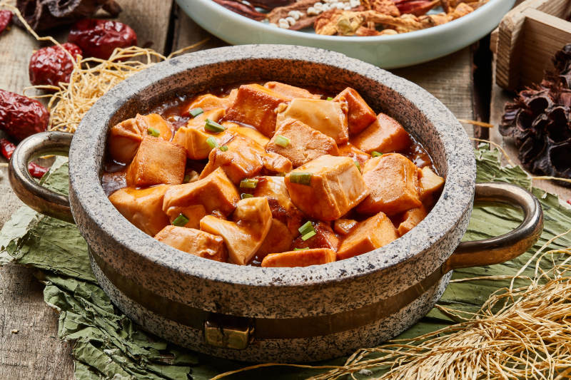 石锅鸡汤鱼豆腐