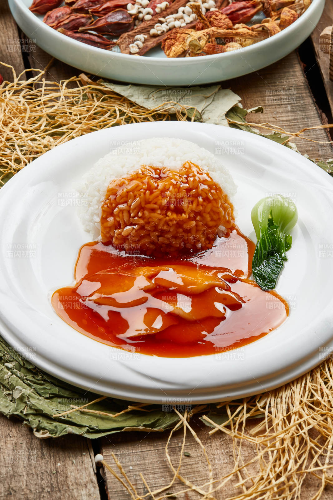 捞汁杏鲍菇饭-摄影图