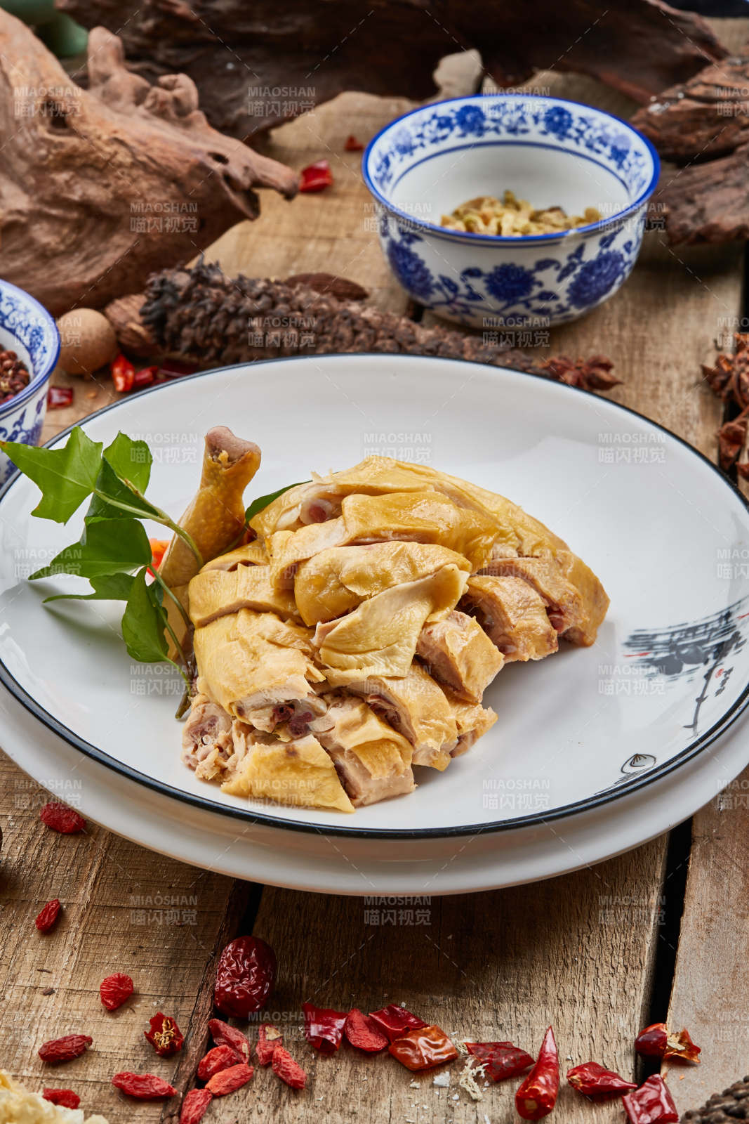 风味白切鸡-摄影图