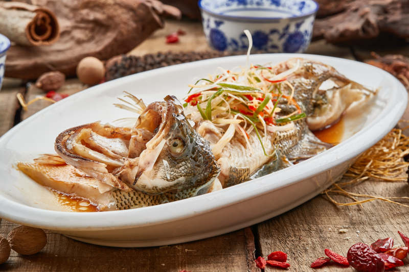 浇汁清蒸桂鱼