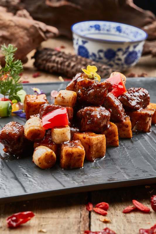 黑胡椒葱烧牛仔粒