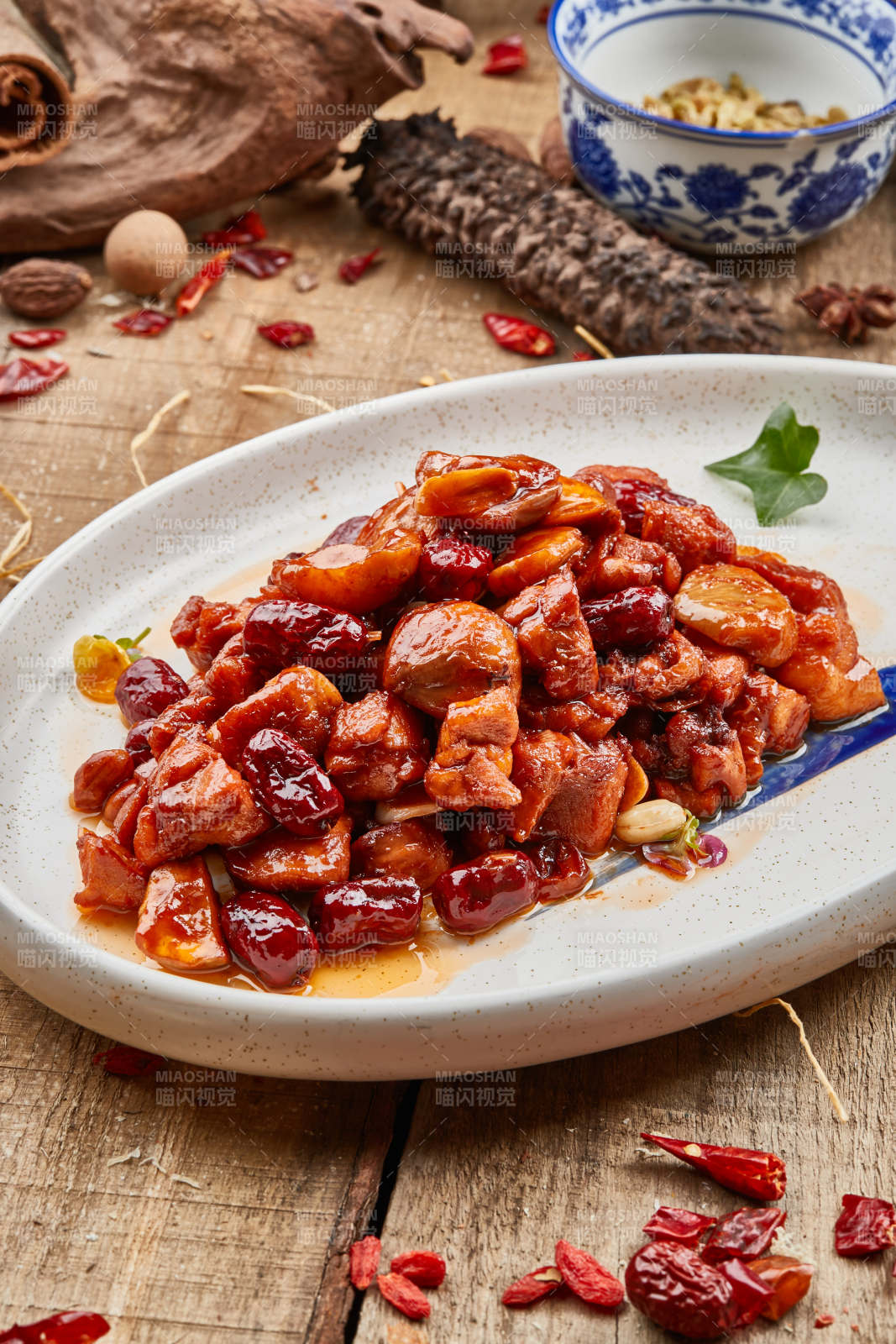 蜜枣口蘑烧鲜肉