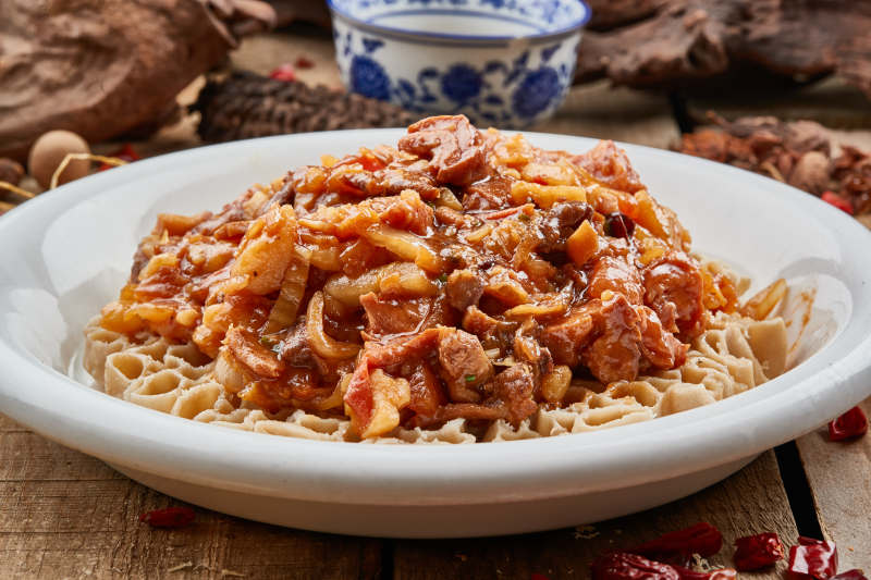 村姑熬菜蓋莜面