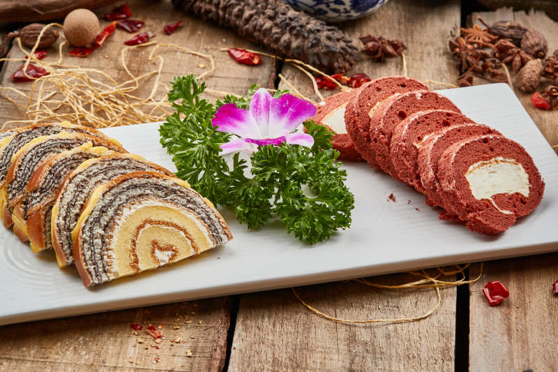 奶油蛋糕卷切片