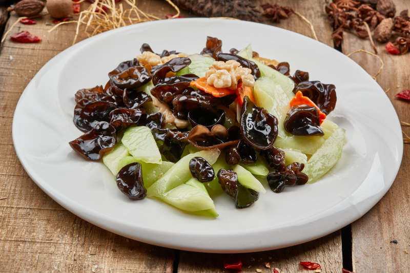 木耳芦笋鲜桃仁