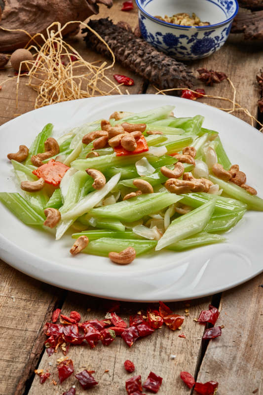 清炒腰果西芹-摄影图