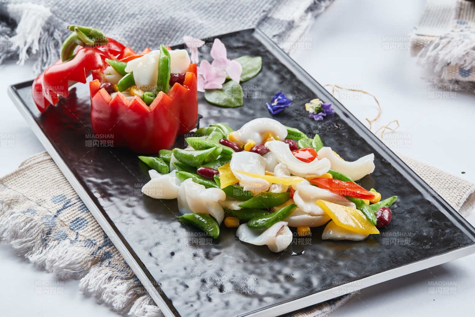 彩椒红豆玉米炒螺片