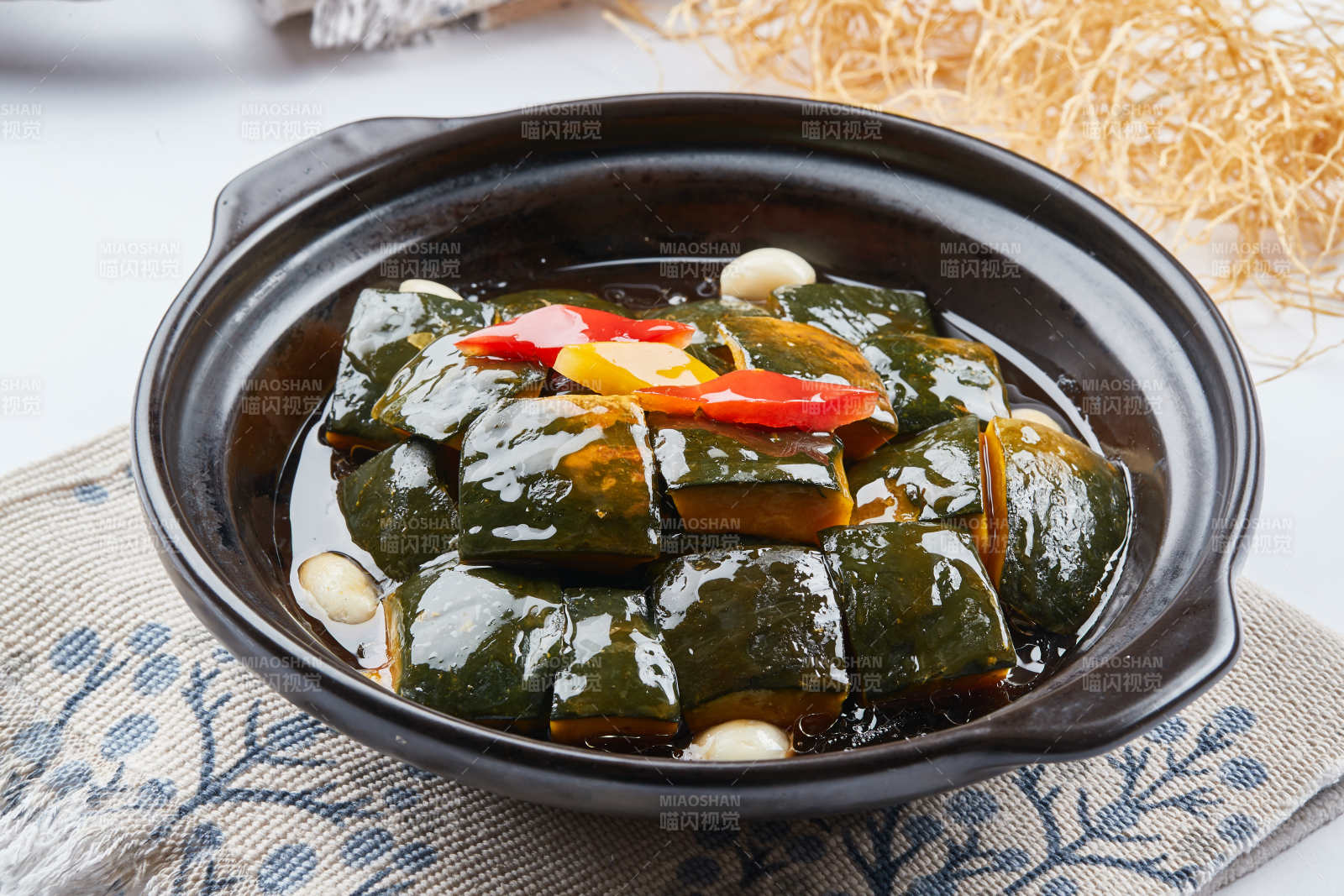 蒜香砂锅红枣蜂蜜焗南瓜