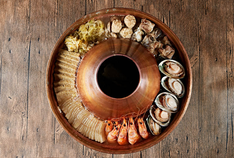 農家美味豬肉粉條酸菜配拿糕