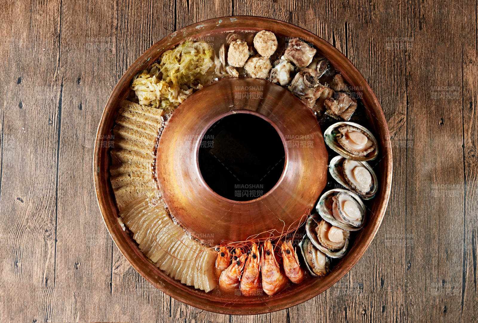 农家美味猪肉粉条酸菜配拿糕