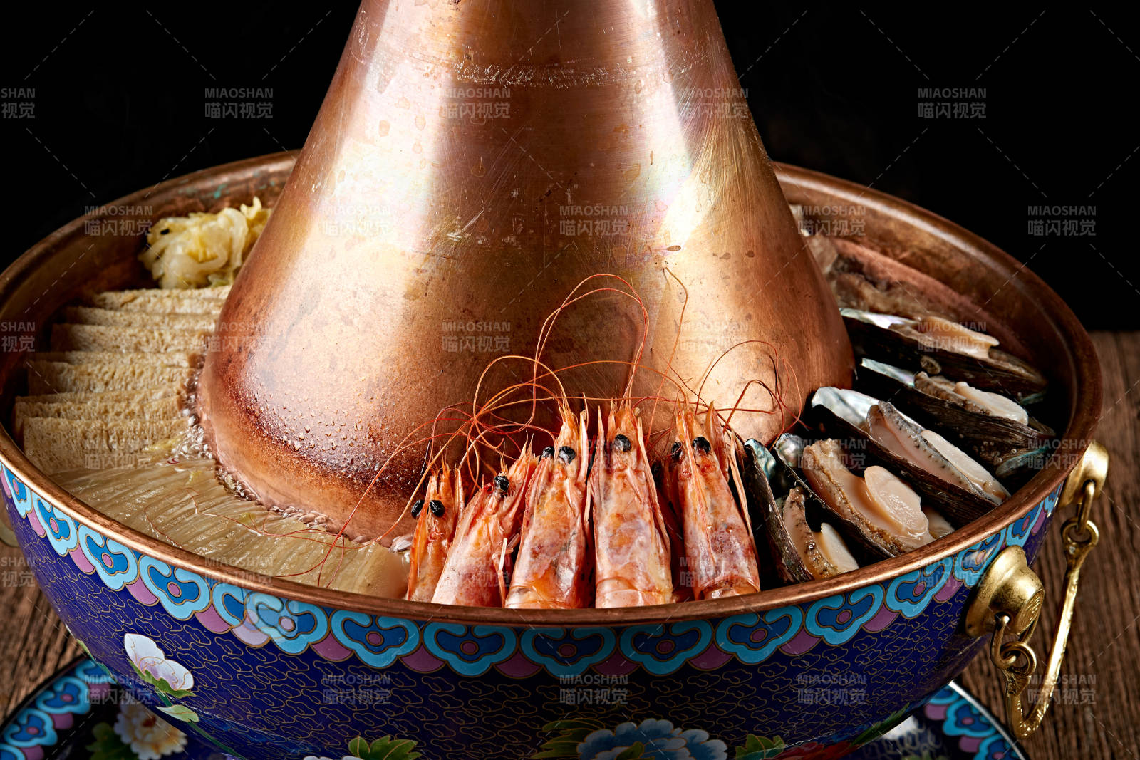 農(nóng)家美味豬肉粉條酸菜配拿糕