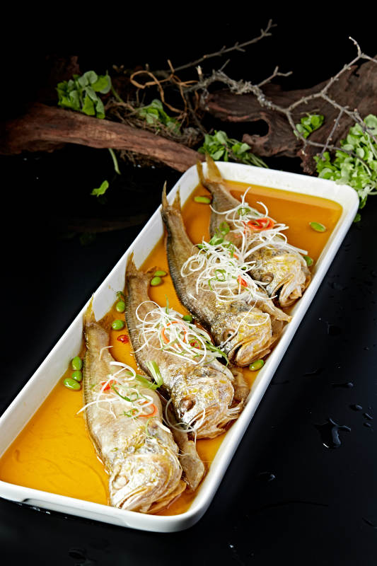 浇汁蛏子蒸丝瓜