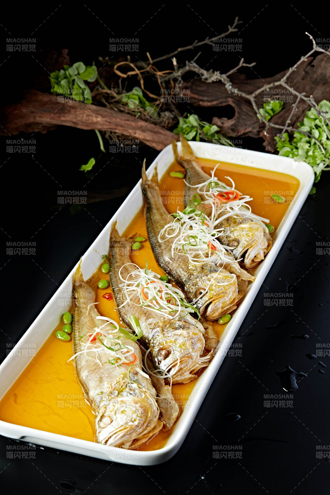 浇汁蛏子蒸丝瓜