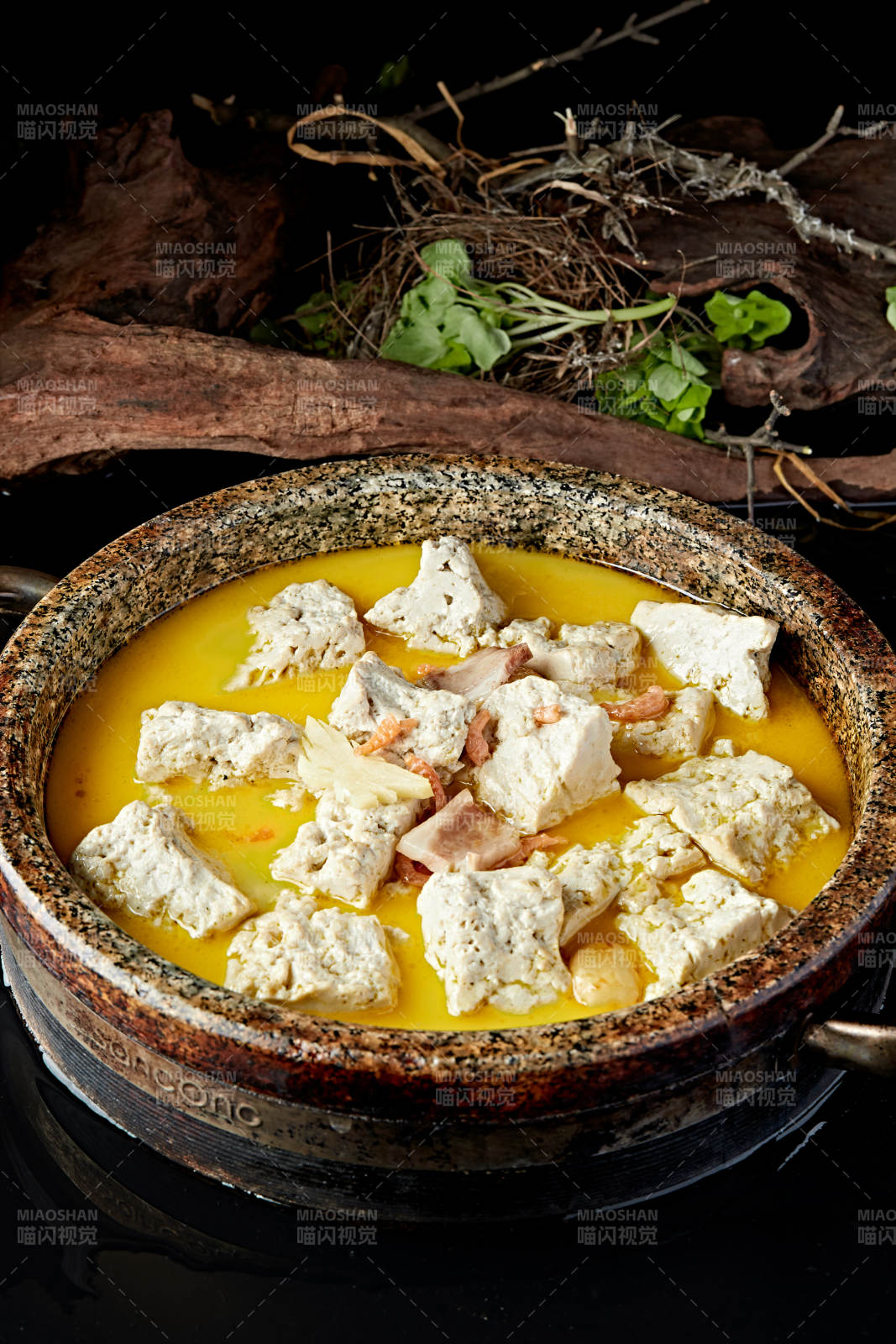 石锅鲜鸡汤腌笃咸肉海米炖豆腐图片