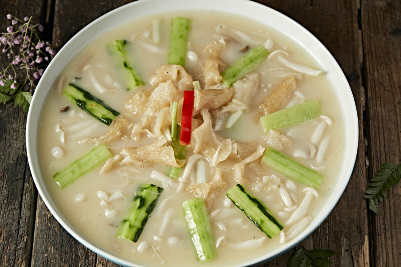 浓汤杂菌烩鱼肚