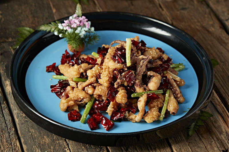 酥脆香炸麻辣鱿鱼须