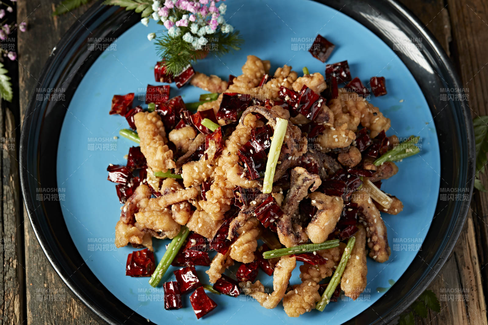 酥脆香炸麻辣鱿鱼须