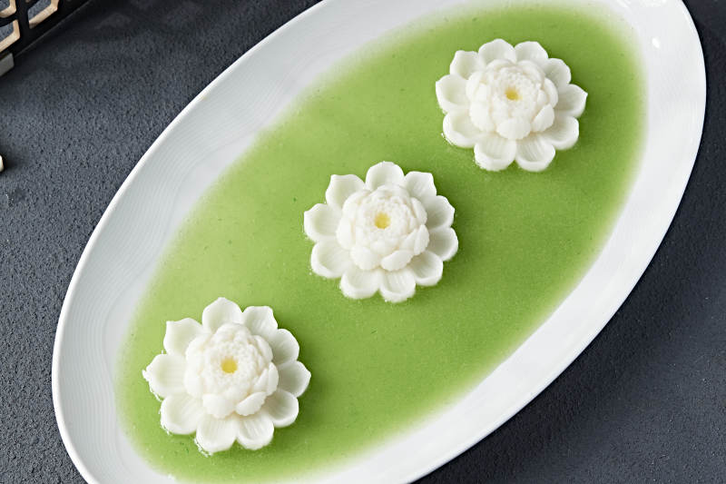 蜂蜜青苹果汁捞莲花山药泥