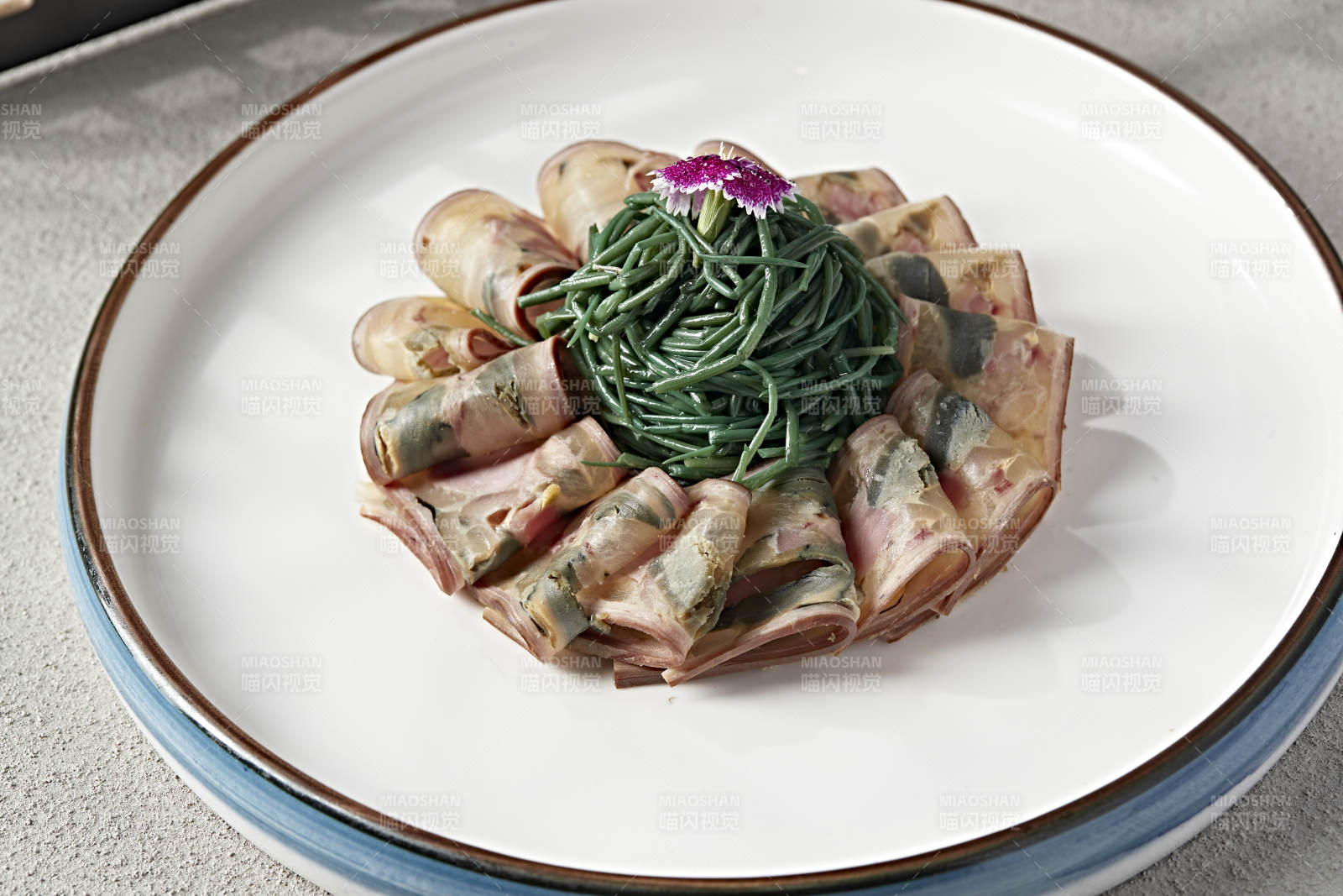 皮蛋猪耳蹄筋卷切片