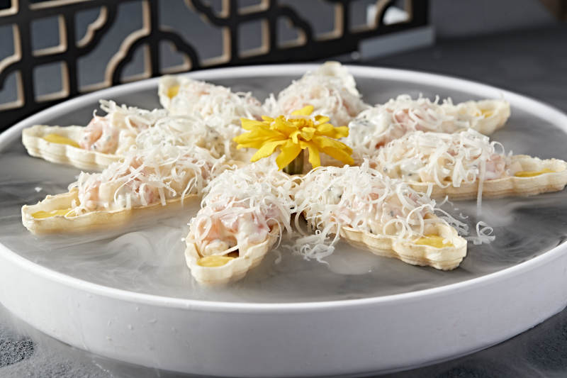 军舰水果沙拉芝士海虾仁