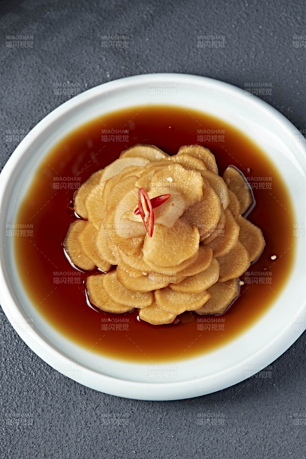 美味凉菜捞汁醋腌萝卜皮