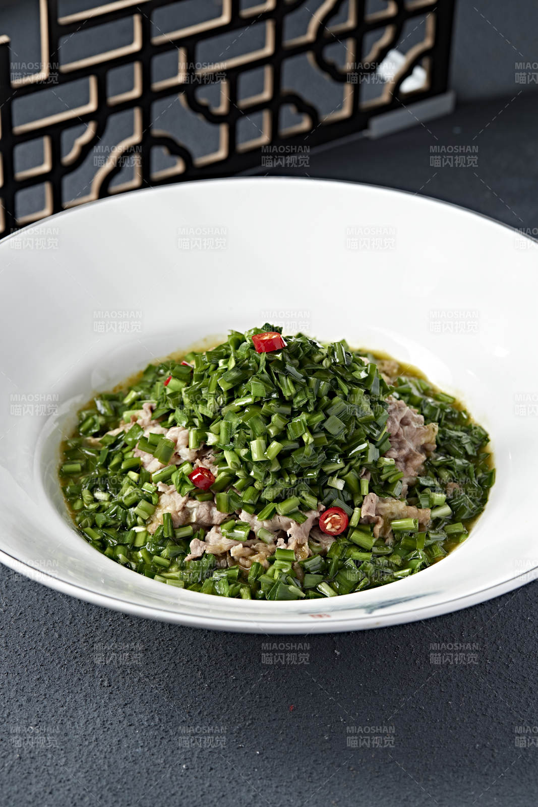 美味韭香汆燙肥牛片