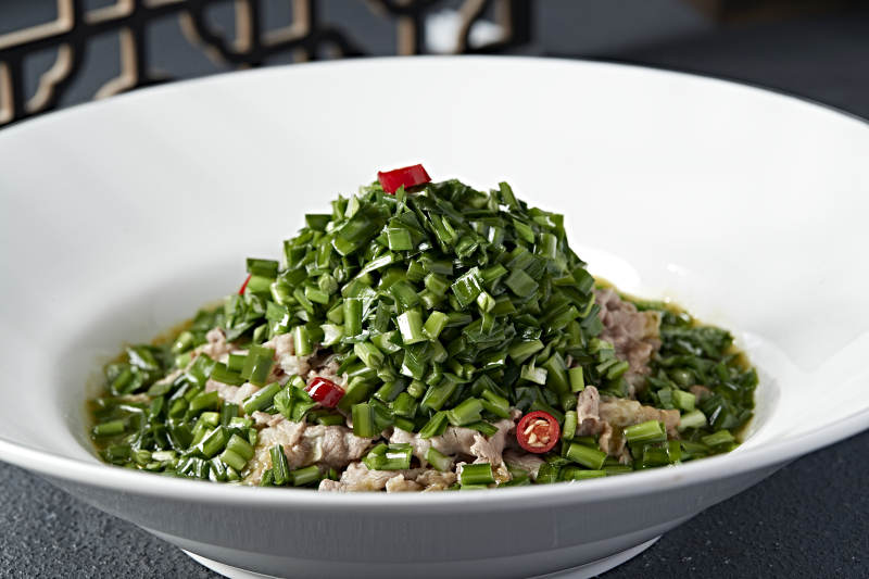 美味韭香汆烫肥牛片