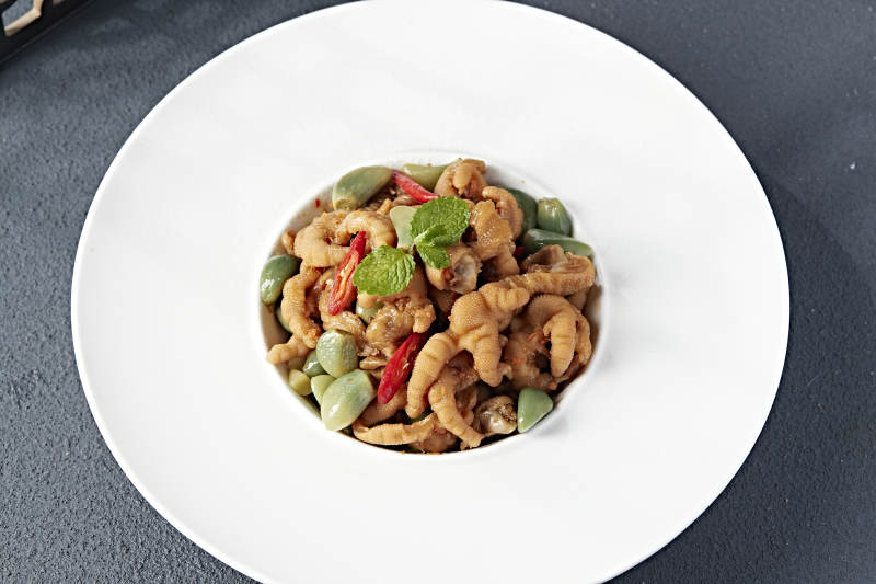 柠檬腊八蒜腌渍无骨鸡爪