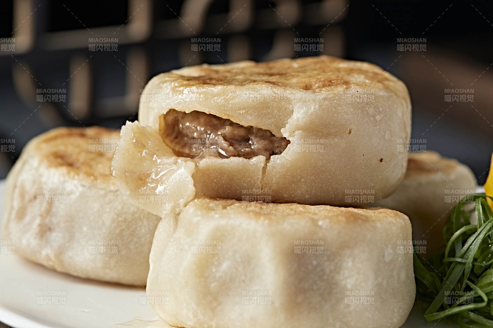 清真美食油煎羊肉馅门钉饼