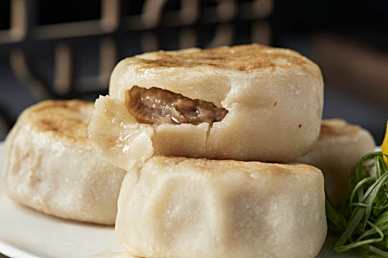 清真美食油煎羊肉馅门钉饼