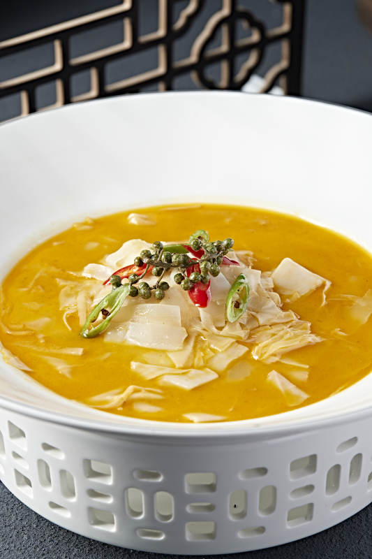 浓汤藤椒炖笋衣