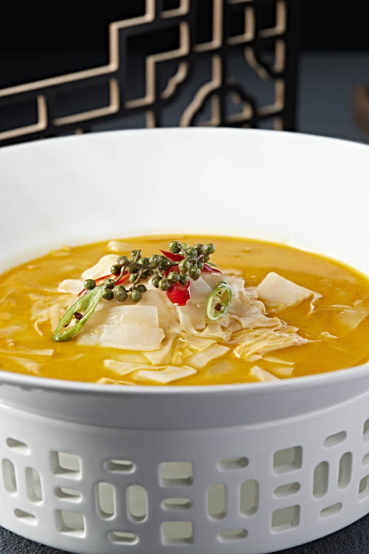 浓汤藤椒炖笋衣