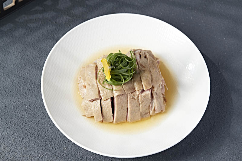 卤水白切大鹅肉