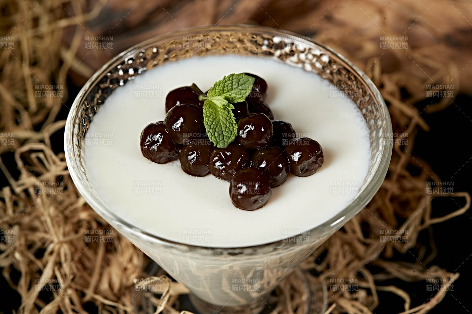 美味港式珍珠酸奶杯