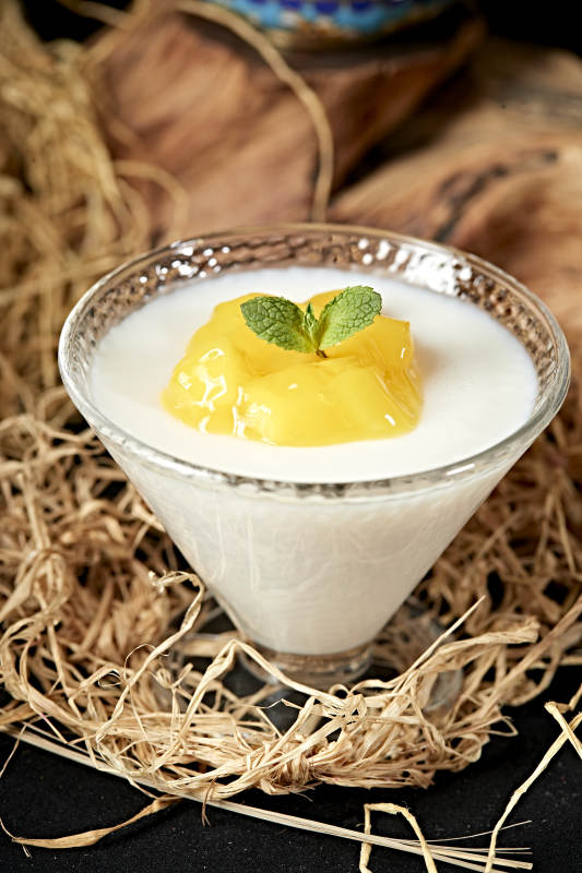 美味椰奶芒果粒布丁