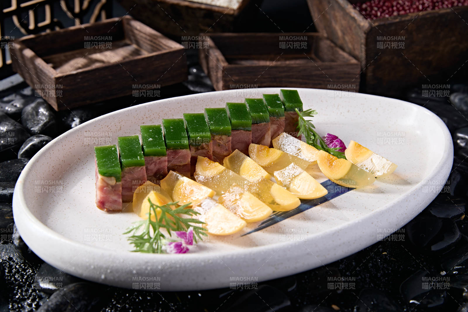 茴香皮冻压肴肉配水晶实蛋