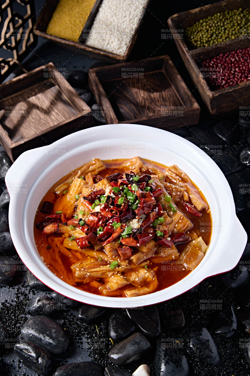 川香水煮香辣腐竹