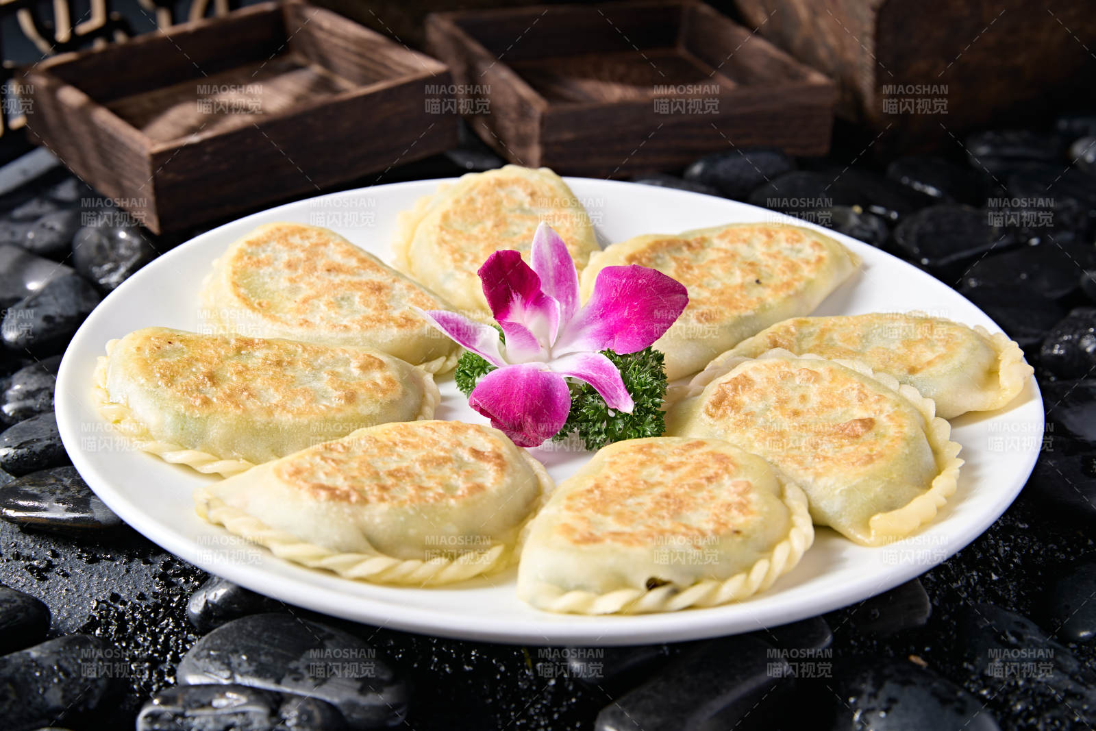 傳統面食小吃韭菜盒子