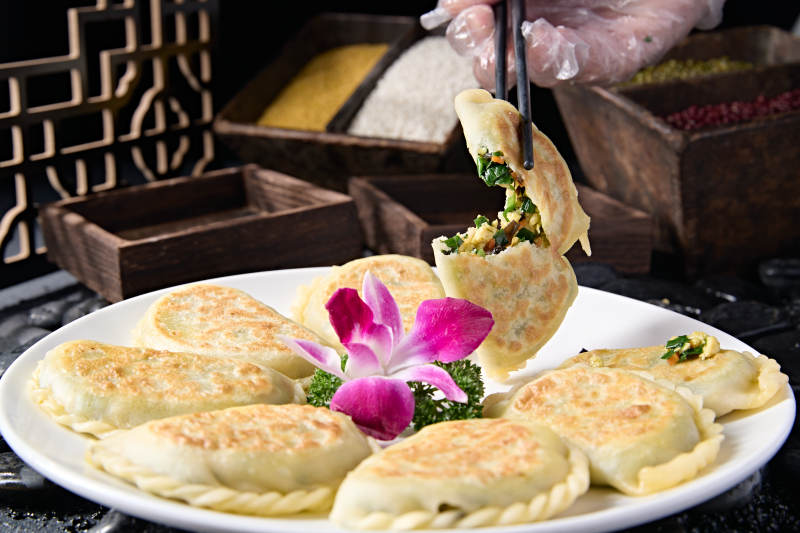 传统面食小吃韭菜盒子