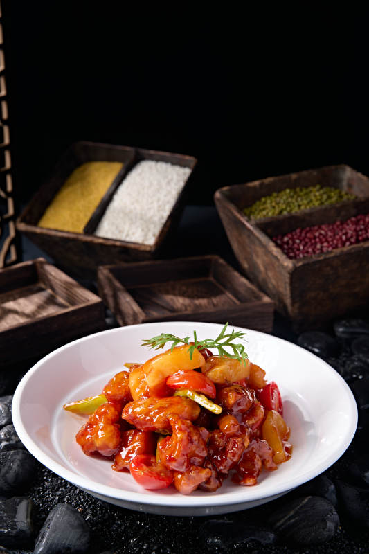 广式粤菜菠萝彩椒咕咾肉