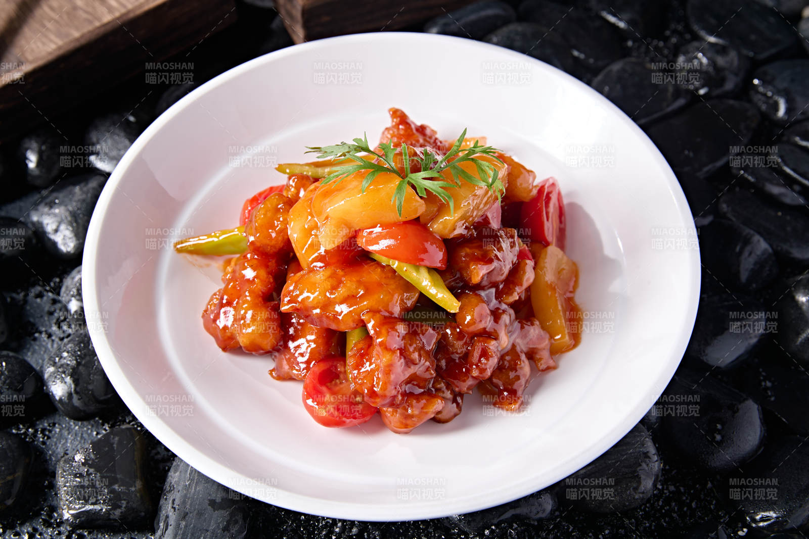 广式粤菜菠萝彩椒咕咾肉