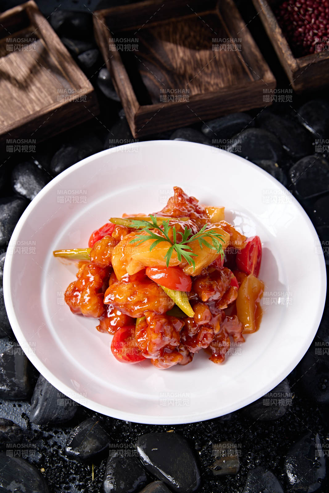 广式粤菜菠萝彩椒咕咾肉