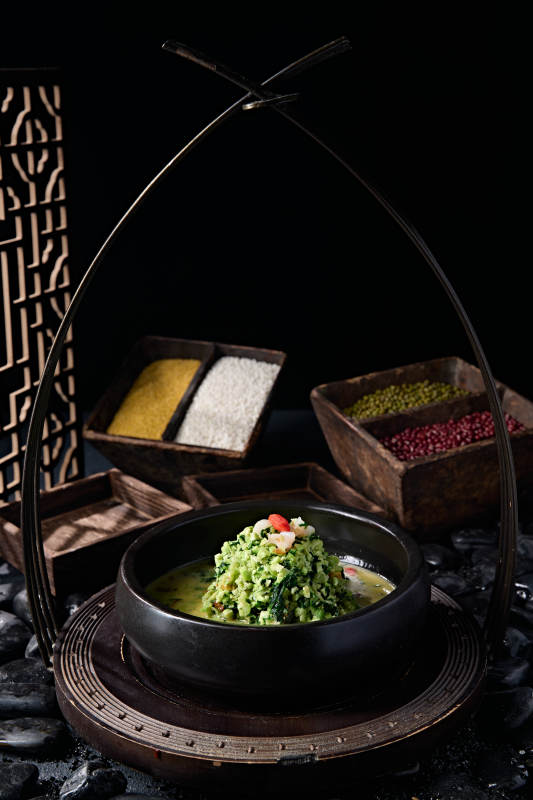 鮮高湯燉煮蝦肉枸杞毛豆芯